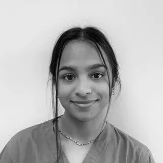 Kaya Simon, an Osteopath and Sport Injury Rehabilitation therapisr in Wandsworth